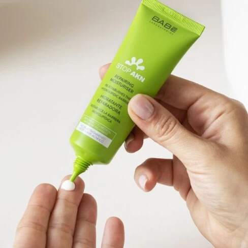 Stop Akn Repairing Moisturizing For Dry Acneic Skin - Image 2