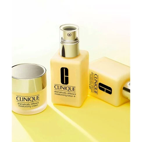 Clinique Dramatically Different Moisturizing Cream - Image 2