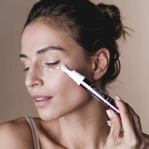 Sisley Rose Noire Eye Contour Luminous Fluid - Image 2